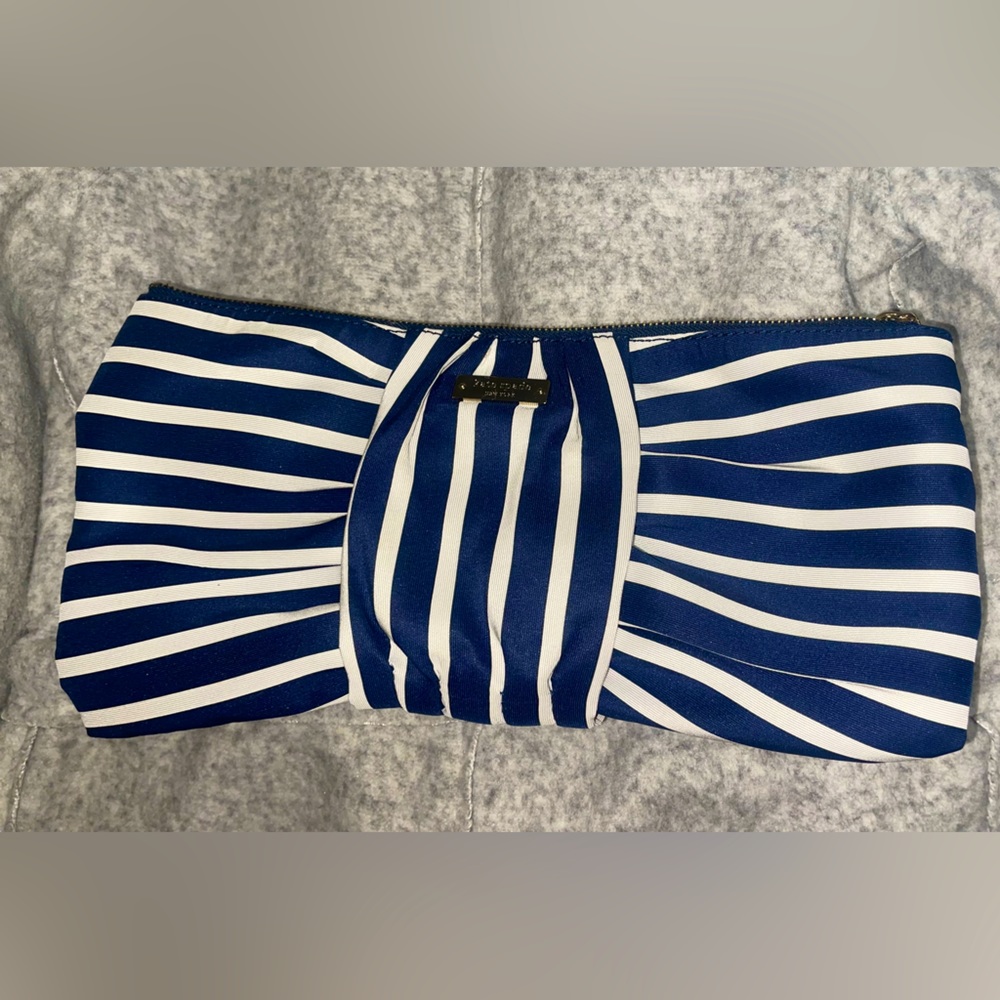 KATE SPADE striped bow clutch! MINT CONDITION!